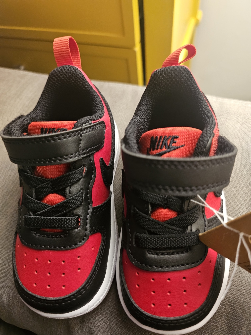 Nike Kids' Red and Black Sport Bourough Low-Top Sneakers NiB